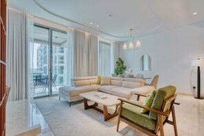 奢华公寓, 1 间卧室, 空调, 部分海景 | 客厅 | 35-厘米智能电视（配备数码频道）