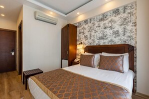 Chambre Double Classique | Coffres-forts dans les chambres, fer et planche à repasser