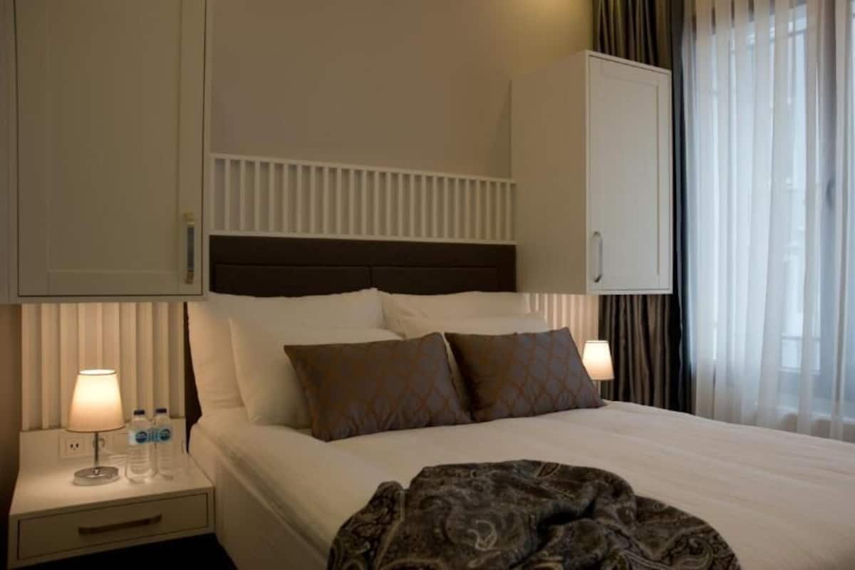 Phòng Suite Tiêu chuẩn | Minibar, két bảo mật tại phòng, bàn ủi/dụng cụ ủi quần áo 