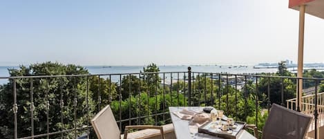 コンフォート トリプルルーム バルコニー シービュー | 部屋からの景観