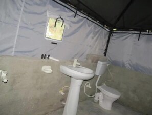 Deluxe Tent | Bathroom - Camp Kalsi The river side camp (Nainital)