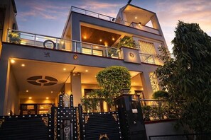 Exterior - The Savera Homes 3-bedroom villa in welcoming Jaipur perfect for relaxing stays (Jaipur)