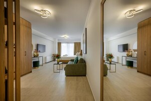 Deluxe Apartment | Interior