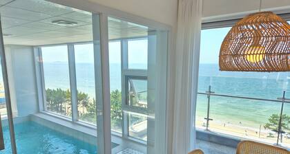 Daecheon I-Ocean Pool Villa Hotel