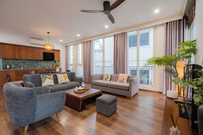 Appartement Familial, 3 chambres, balcon, vue ville | Coin séjour