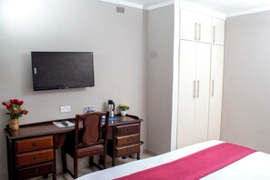 Standard Double Room | Desk, laptop workspace, blackout drapes, free WiFi - Kentucky Hotel (Harare)