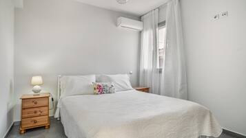 Iron/ironing board, WiFi