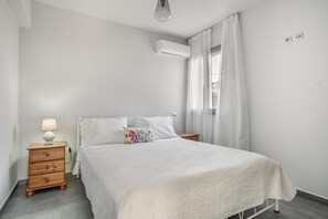 Tabla de planchar con plancha y wifi 