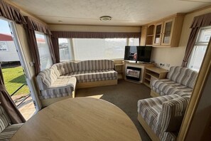 Living area - Hadrians Field 120 - Coastfields (Ingoldmells)