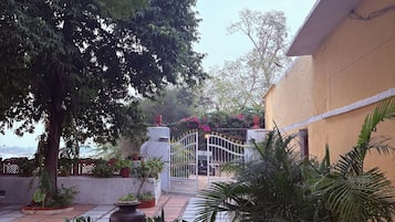 Enceinte de lâhĂ©bergement