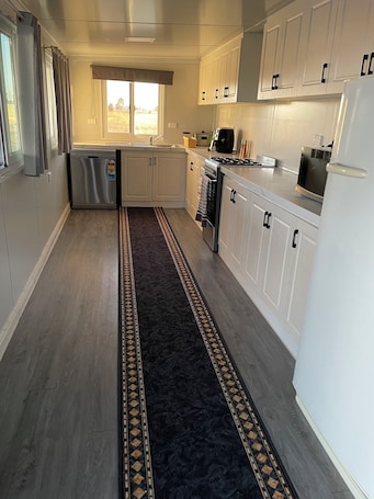 Private kitchen. Cabin and horse paddock for rent