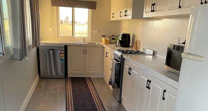 Cabin and horse paddock for rent