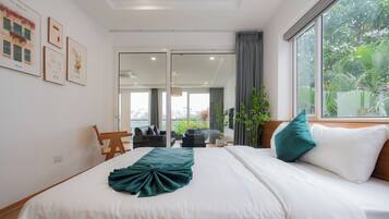 Desk, laptop workspace, free WiFi, bed sheets
