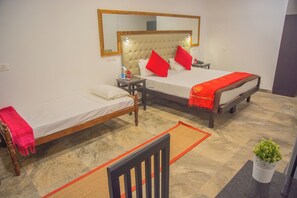 Deluxe Double Room - 36 Palms Residency- Sea View Villa (Kochi)