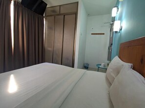 Standard Double Room | Free WiFi - Midah Inn Puchong (Puchong)