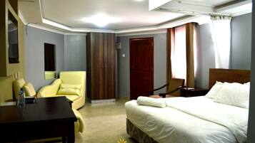 Standard Double Room | Free WiFi, bed sheets