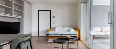 3 bedrooms, iron/ironing board