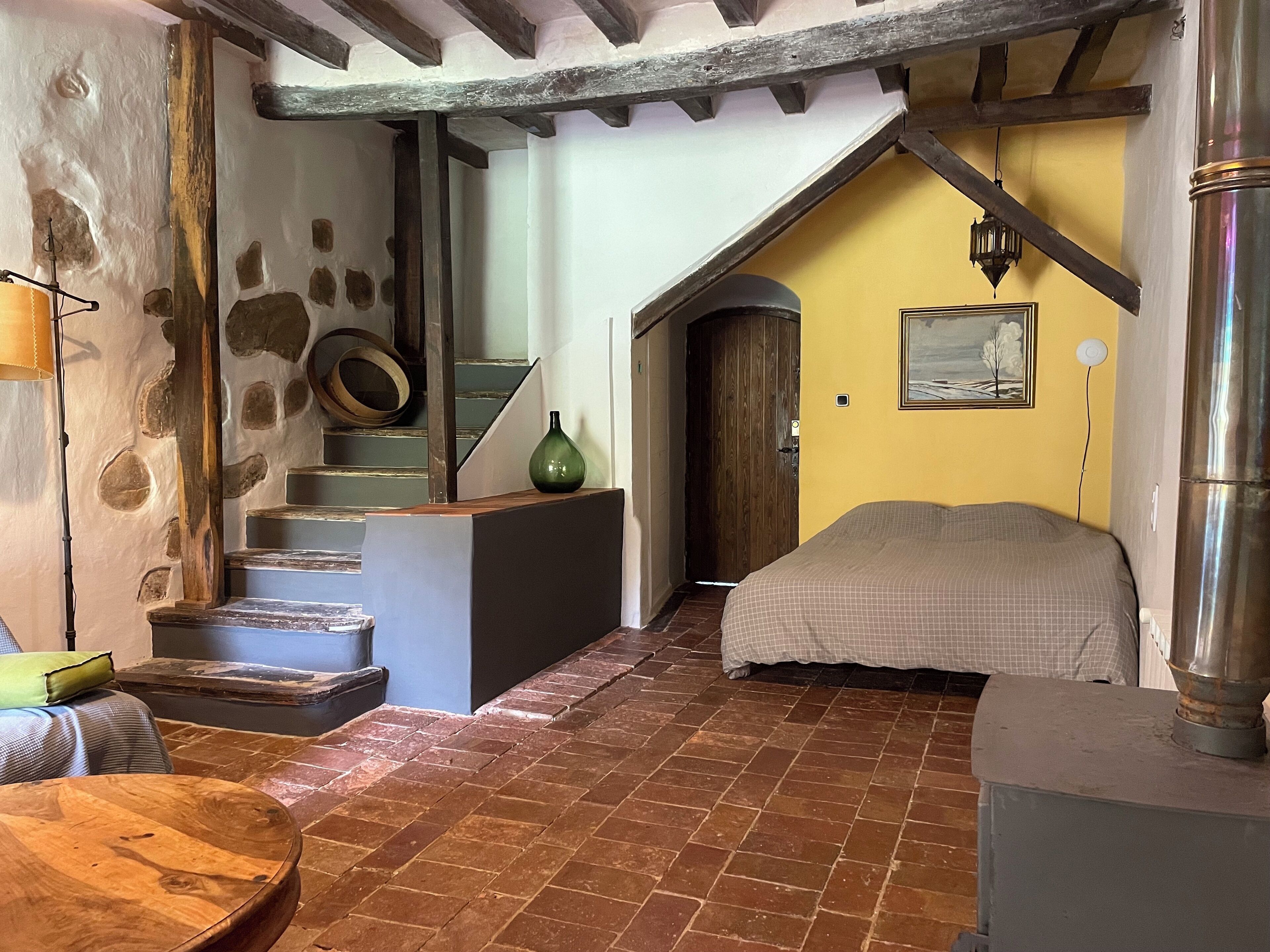 5 bedrooms, free WiFi, bed sheets