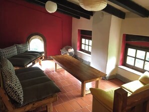 Interior - BEAUTIFUL 16 CENTURY FARMHOUSE IN THE MIDDLE OF NATURE AND TRANQUILITY (Sant Ferriol)
