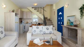 TV, fireplace, DVD player