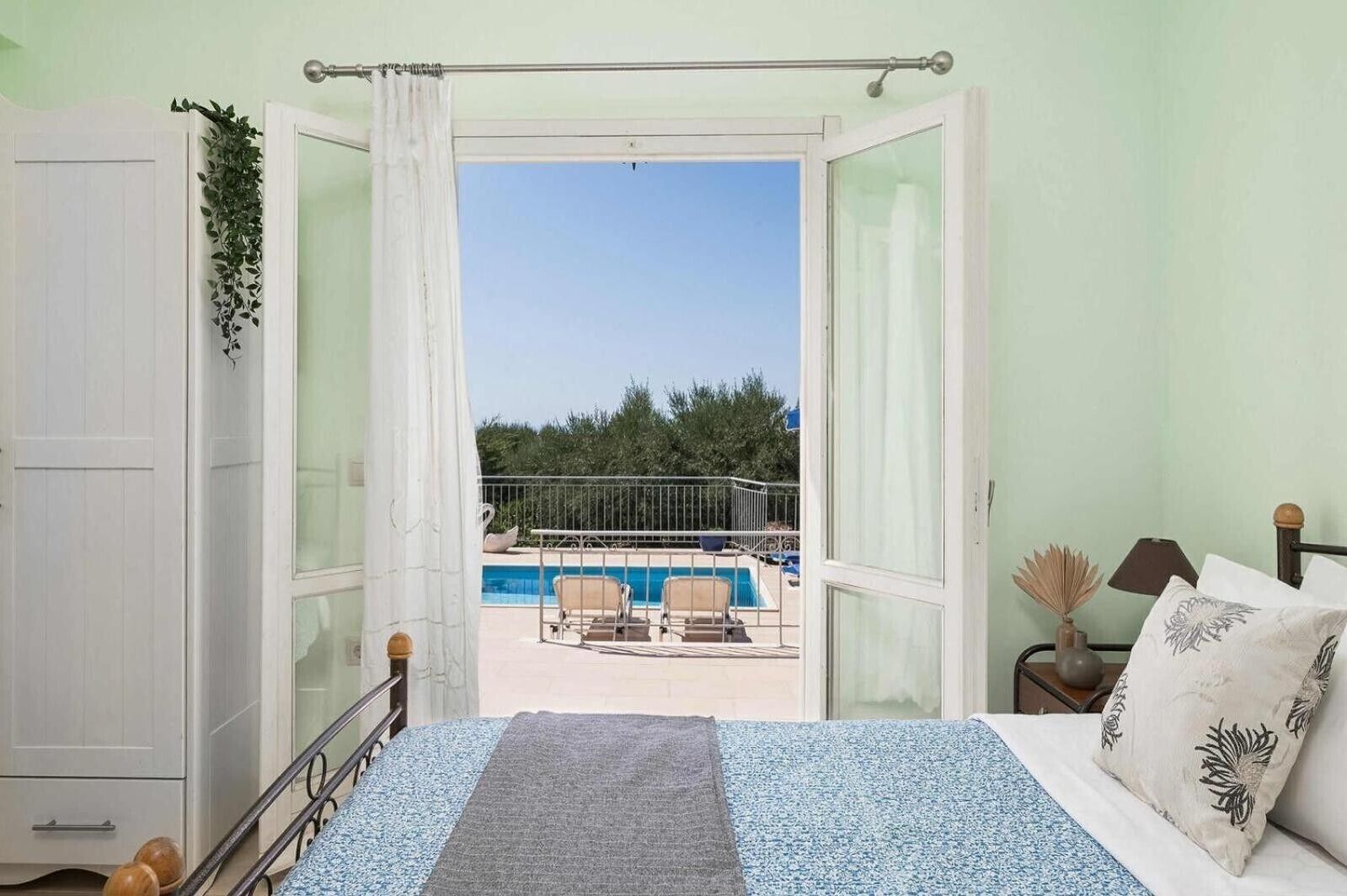 Bügeleisen/Bügelbrett, WLAN, Bettwäsche