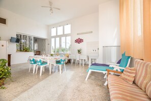 Living area - Abode of Lucia (racale)