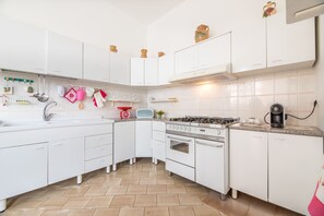 Private kitchen - Abode of Lucia (racale)