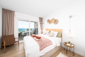 2 bedrooms, iron/ironing board, WiFi, bed sheets - Beachfront Bliss apt, with heated pool, by OYOOSTAYS (Torrevieja)