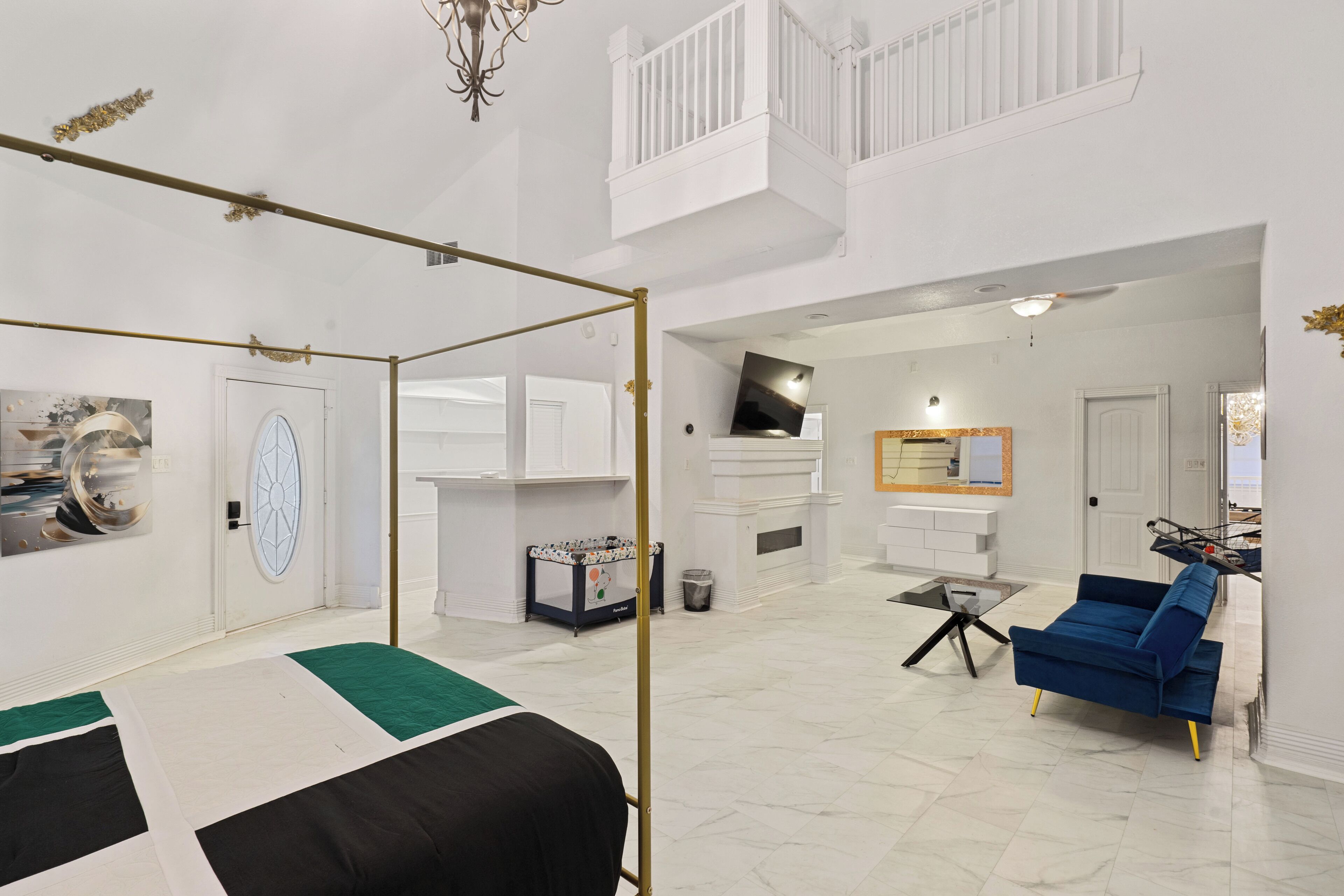 6 bedrooms, iron/ironing board, travel cot, free WiFi