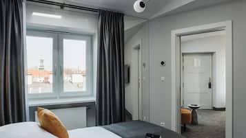 Classic-Suite | Zimmersafe, Schreibtisch, laptopgeeigneter Arbeitsplatz