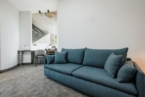 In-room safe, desk, laptop workspace, soundproofing