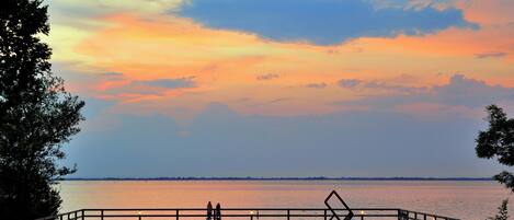 Studio, plusieurs chambres, balcon | Terrain de lâhĂ©bergement