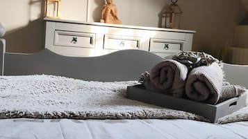 1 camera, ferro/asse da stiro, Wi-Fi, lenzuola