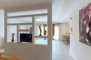 Interior - Ocean Villas Suite open plan by Ocean Residences (Agia Pelagia)