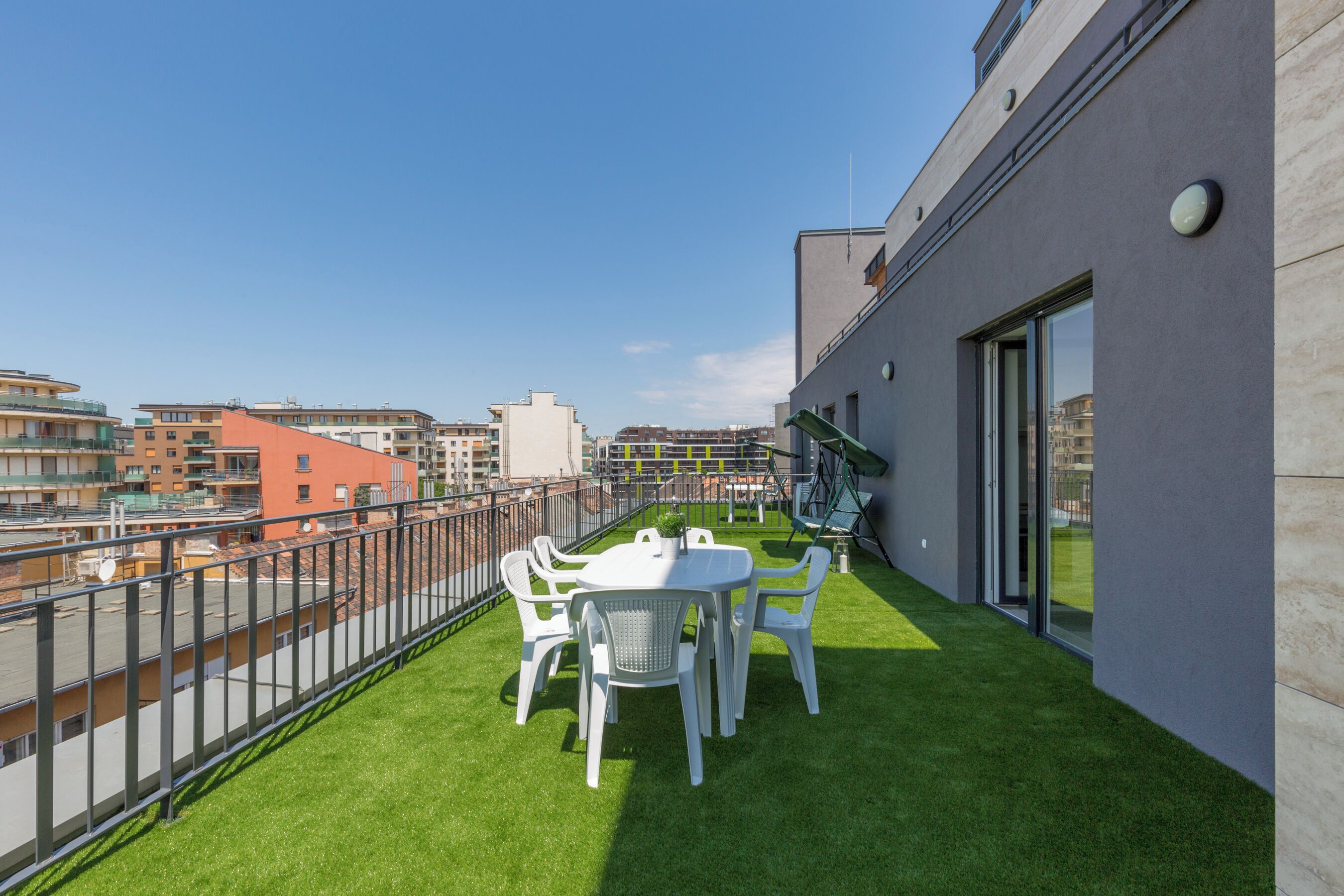 Premium Penthouse, Courtyard View | Outdoor dining