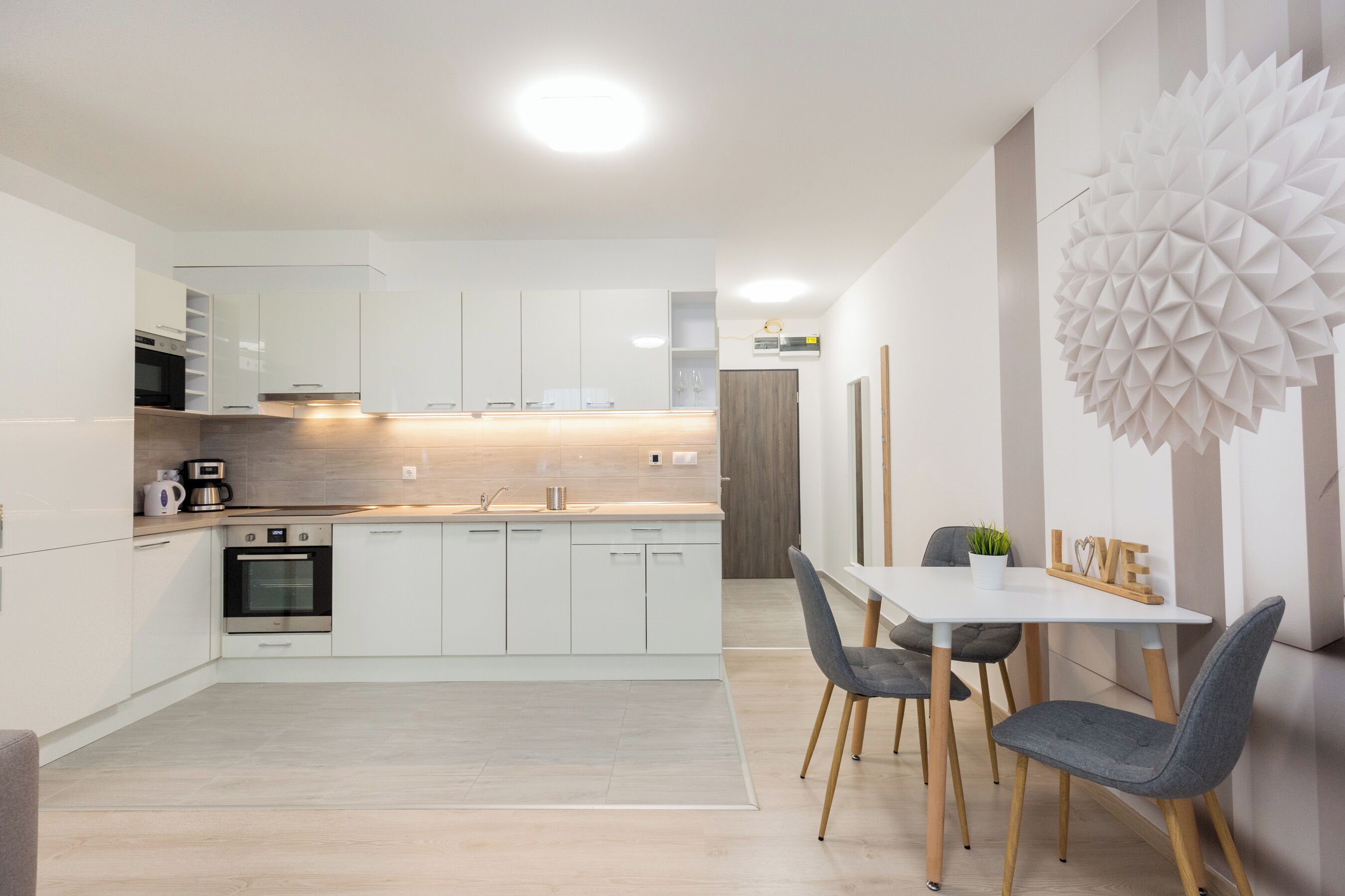 Apartment, 1 Bedroom, Courtyard View | Private kitchen | Fridge, microwave, electric kettle, toaster