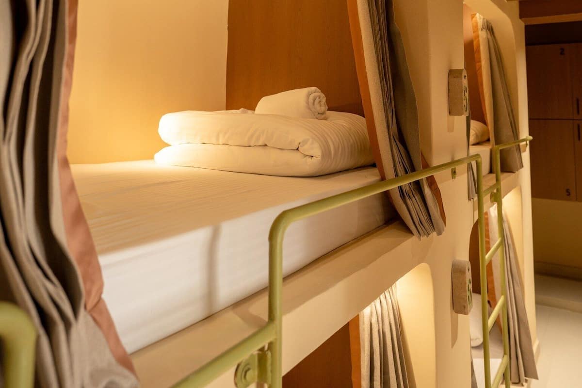 Luxury Shared Dormitory | Free WiFi