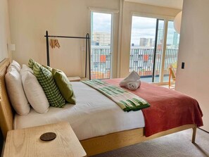 2 chambres, fer et planche à repasser, Wi-Fi, draps fournis