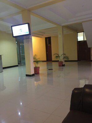 Interior detail - Kelvian Hotel Wote (Wote)