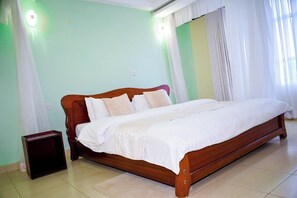 Kahden hengen standard-huone | Yksilöllisesti sisustettu, yksilöllisesti kalustettu, ilmainen Wi-Fi