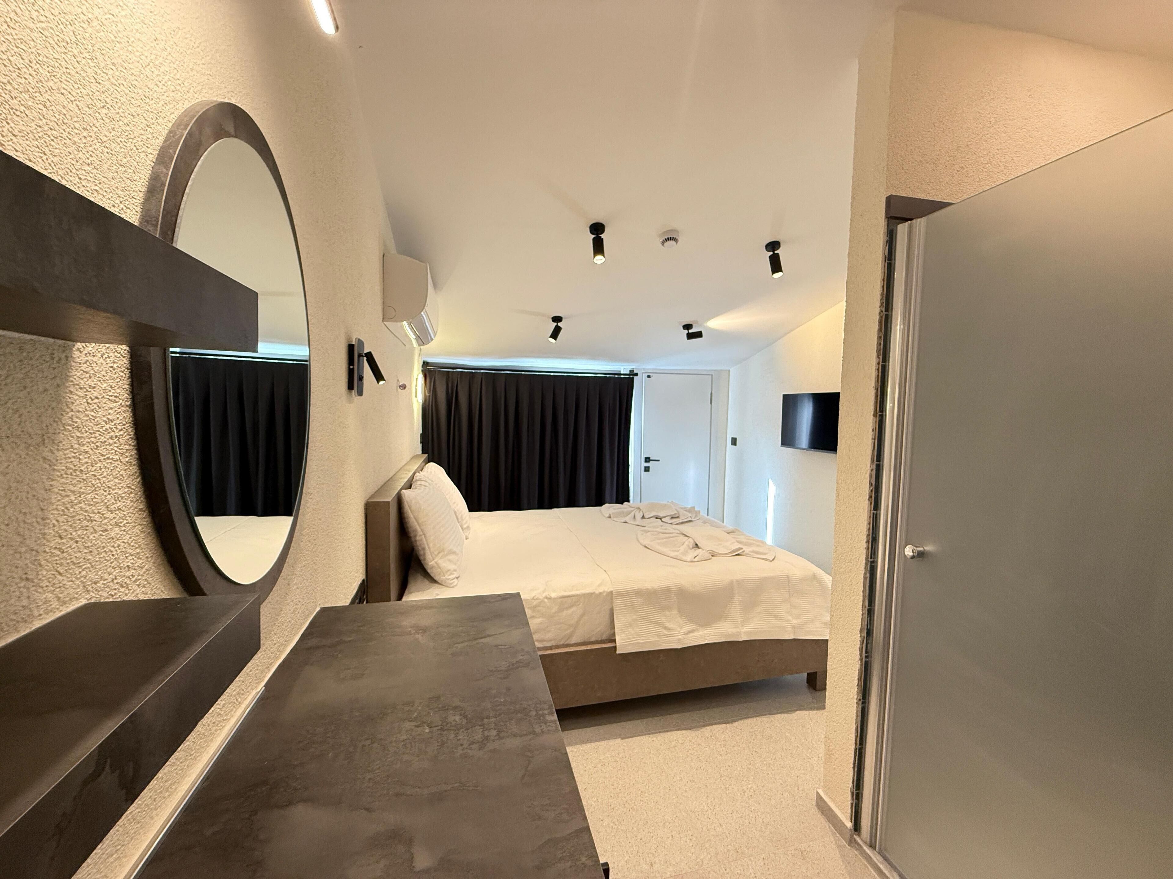 Double Room, Smoking, Balcony | Laptop workspace, free WiFi