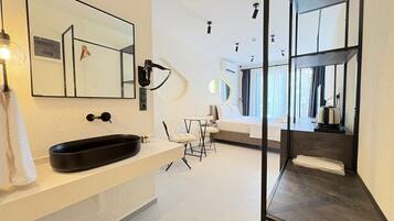 Camera doppia, bagno privato | Postazione laptop, Wi-Fi gratuito