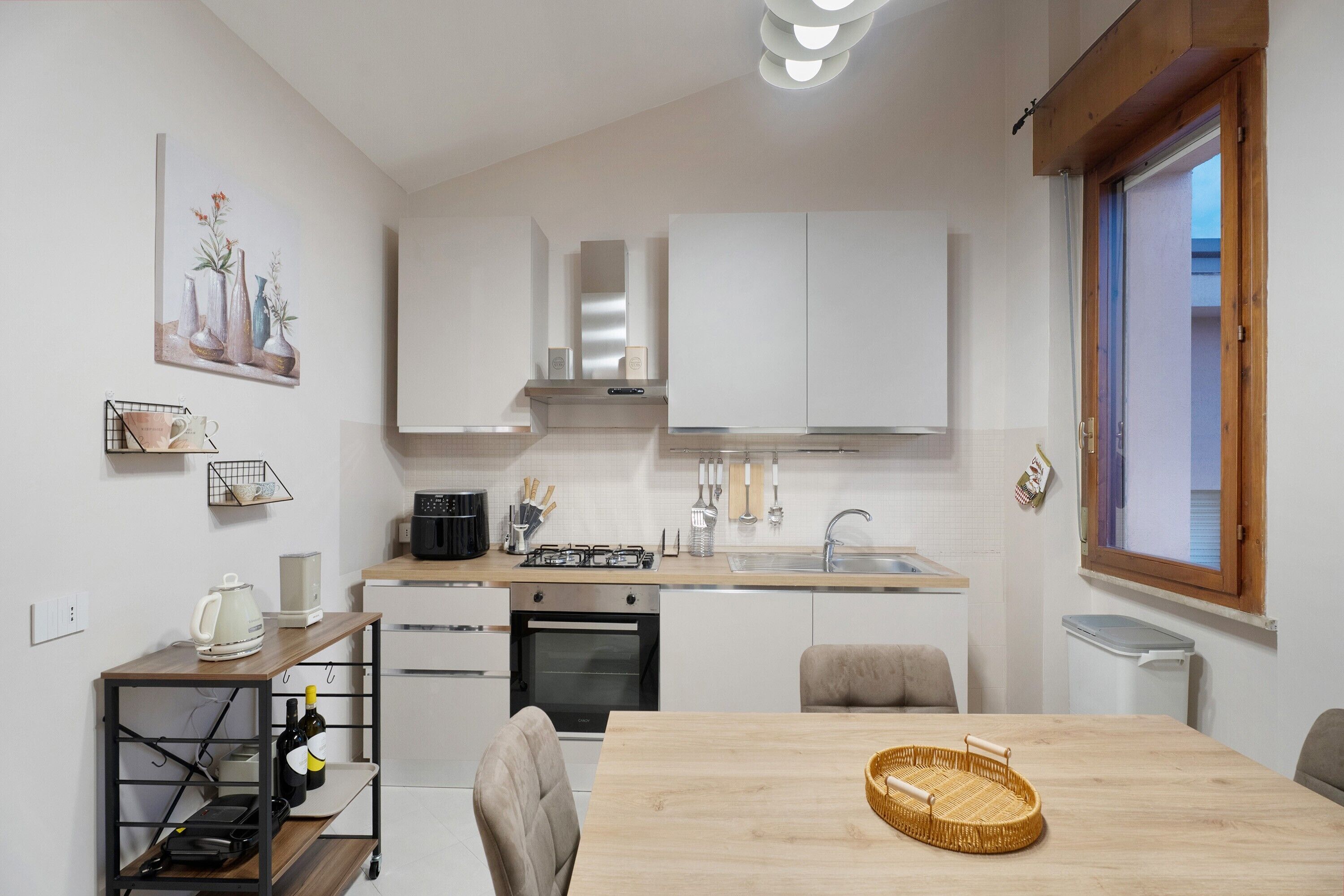 Kühlschrank, Ofen, Herdplatte, Geschirrspüler