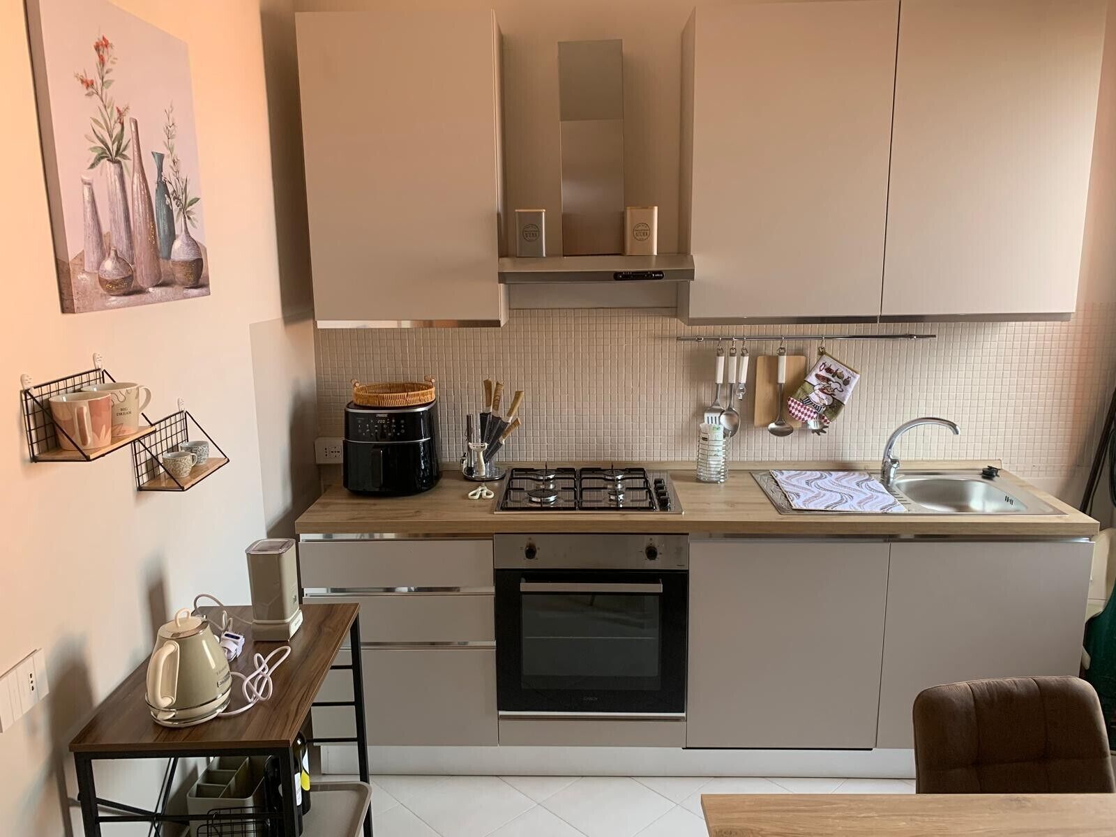 Réfrigérateur, four, plaque de cuisson, lave-vaisselle