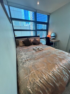 1 bedroom, desk, iron/ironing board, free WiFi - Shared Apartment-Private bedroom/bathroom in Melbourne CBD (West Melbourne)