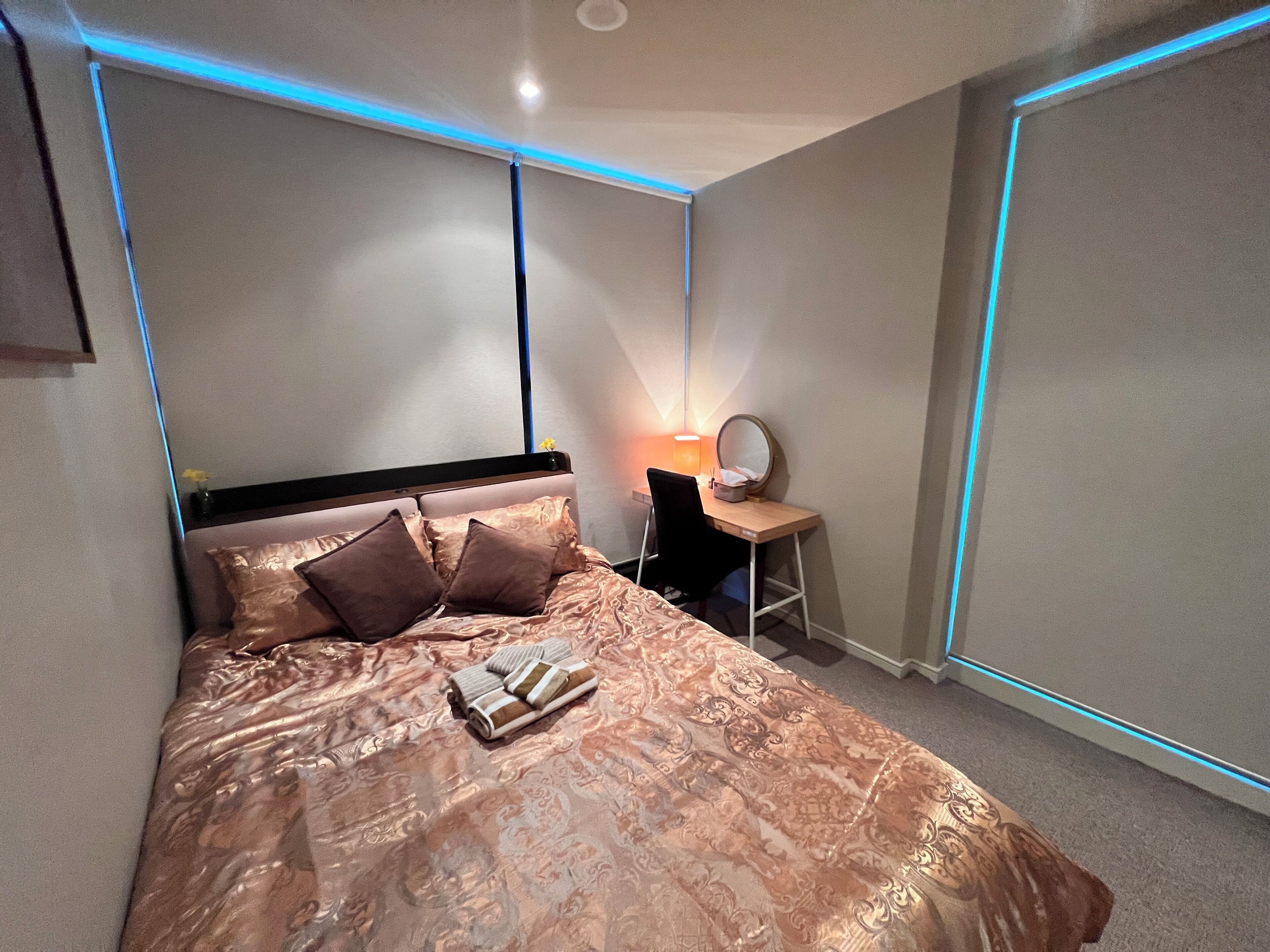 1 chambre, bureau, fer et planche à repasser, Wi-Fi gratuit