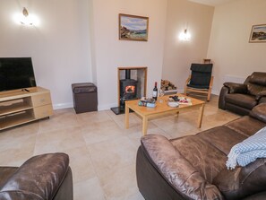 Living area - Foyle Cottage (Strabane)