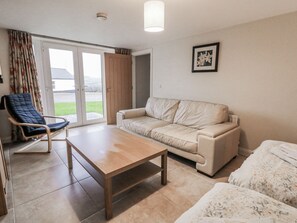 Living area - Foyle Cottage (Strabane)