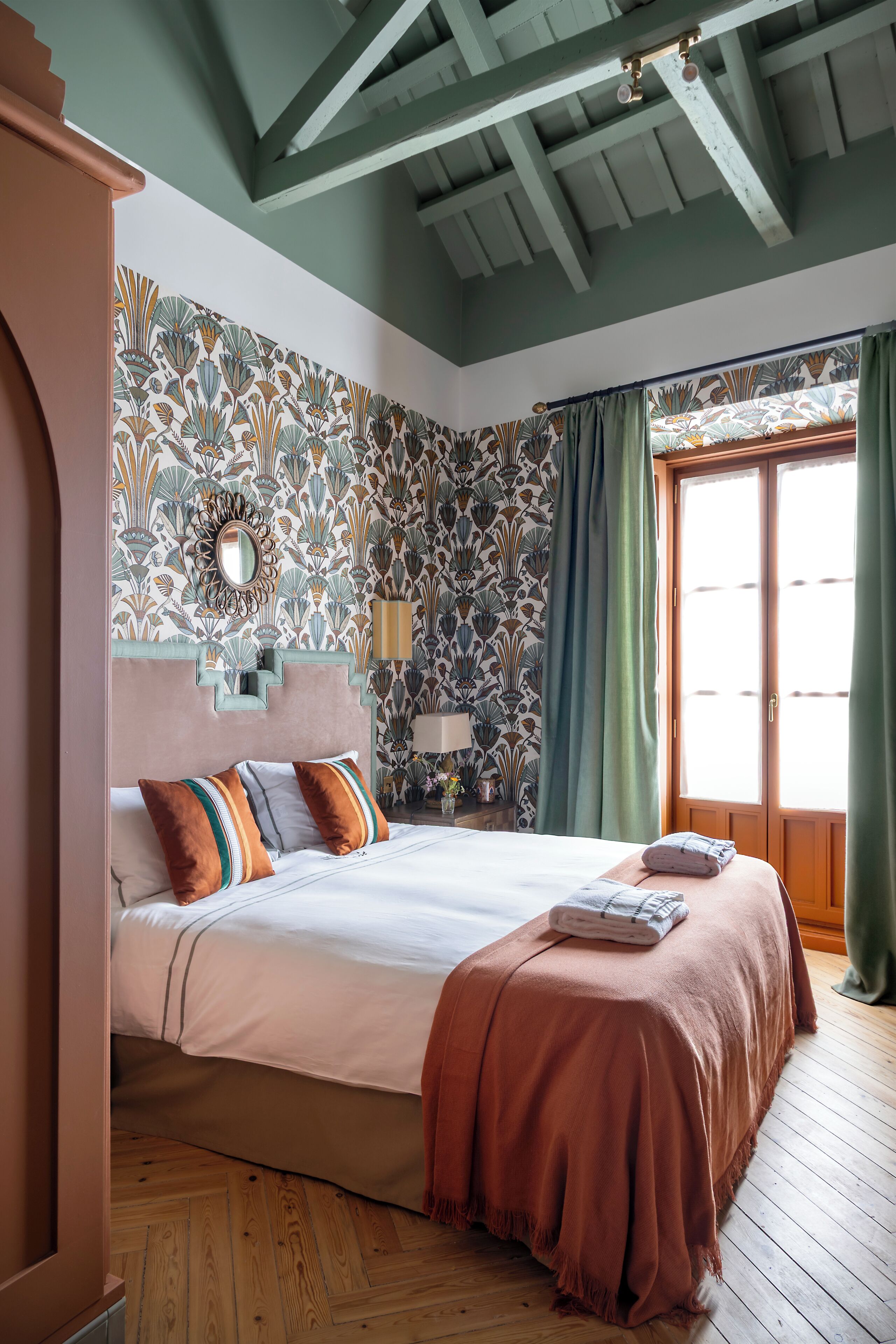 Habitación de diseño | Ropa de cama de alta calidad y edredones de plumas