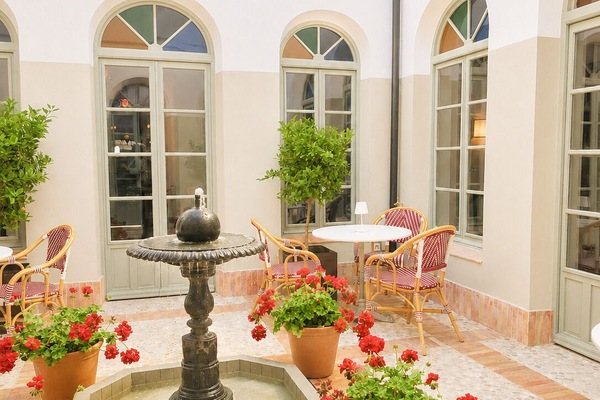 Habitación doble de diseñador | Vista al jardín